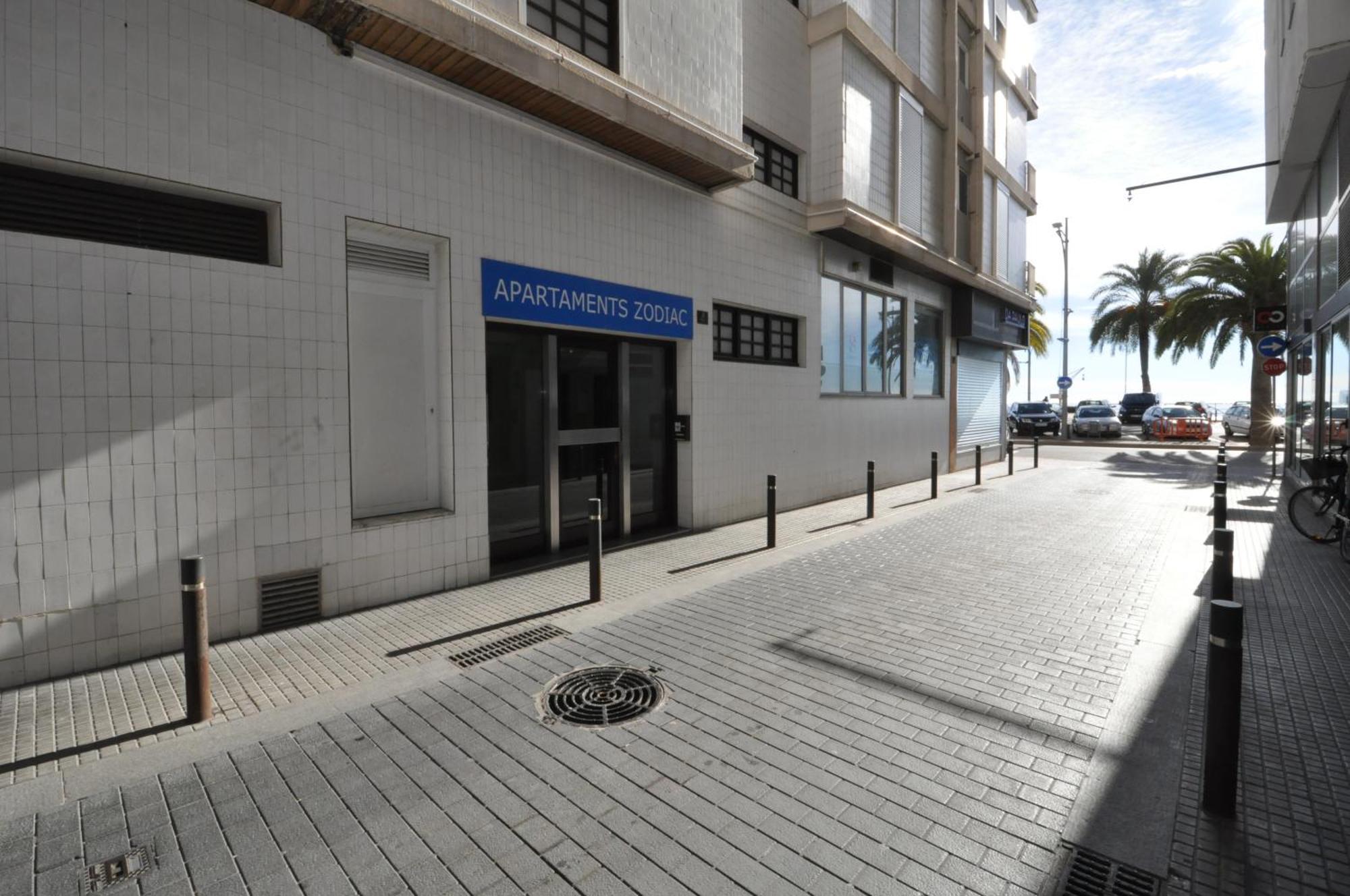 Apartamentos Zodiac Lloret de Mar Bagian luar foto