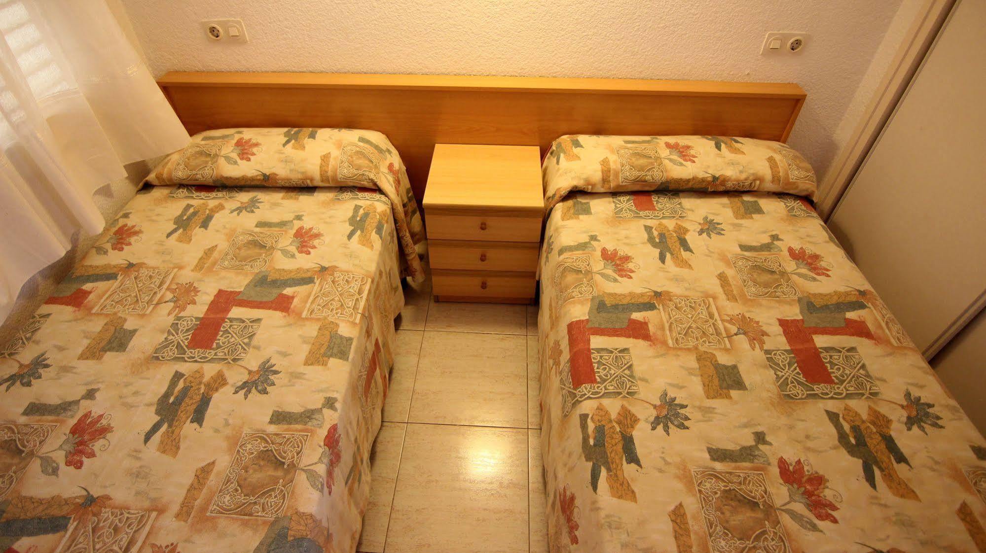 Apartamentos Zodiac Lloret de Mar Bagian luar foto