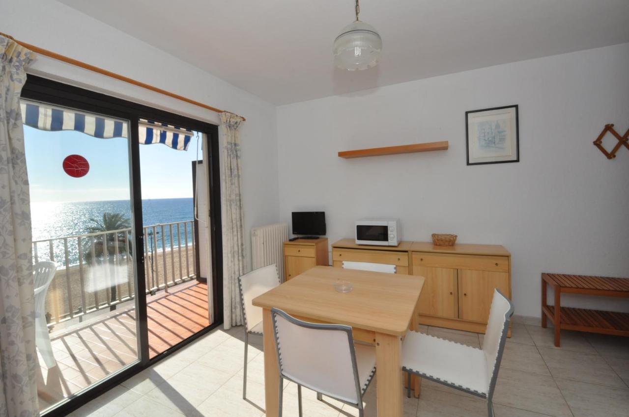 Apartamentos Zodiac Lloret de Mar Bagian luar foto